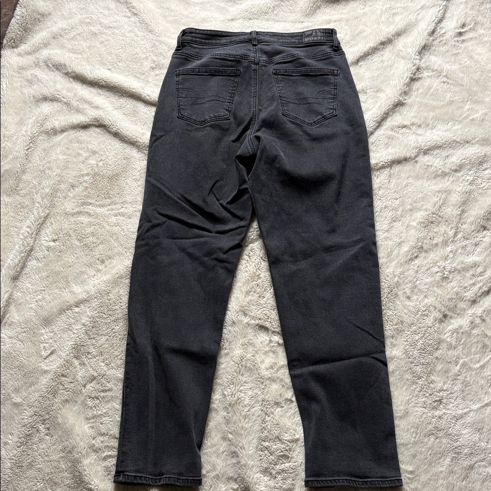 American Eagle Stretch Mom Jeans Sz 8 | High Rise Black Denim AEO - Picture 10 of 12